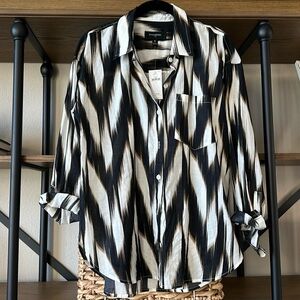 Banana Republic lightweight button down size S